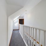 Rent 7 bedroom apartment in Weybridge