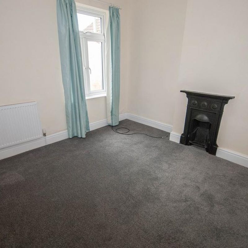 3 bedroom terraced house to rent Rugby