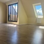 Rent 3 bedroom apartment of 71 m² in Laval