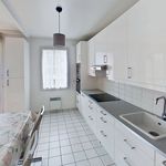 Rent 3 bedroom apartment of 69 m² in Issy-les-Moulineaux