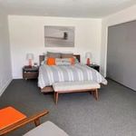 Rent 3 bedroom apartment of 165 m² in Palm Desert