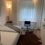 Rent 5 bedroom apartment of 100 m² in München