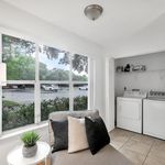 Rent 2 bedroom apartment of 965 m² in Sunrise