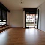 Rent 4 bedroom apartment of 90 m² in Lugano