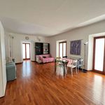 Rent 2 bedroom apartment of 55 m² in Bollate