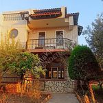 Rent 6 bedroom house of 277 m² in Antalya