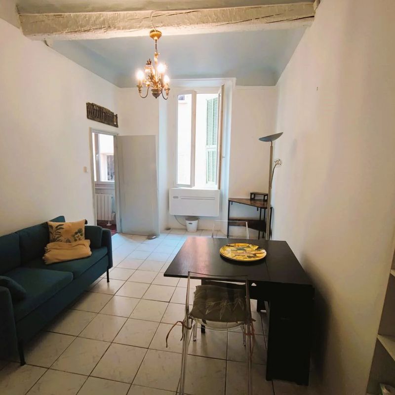 Rental apartment Nice, 2 rooms, 30.2 m², €700 / Month (Fees included)