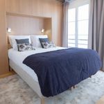Rent 5 bedroom apartment of 130 m² in Paris
