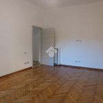 Affitto 3 camera appartamento di 104 m² in Milano
