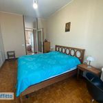 Rent 4 bedroom apartment of 90 m² in Milan