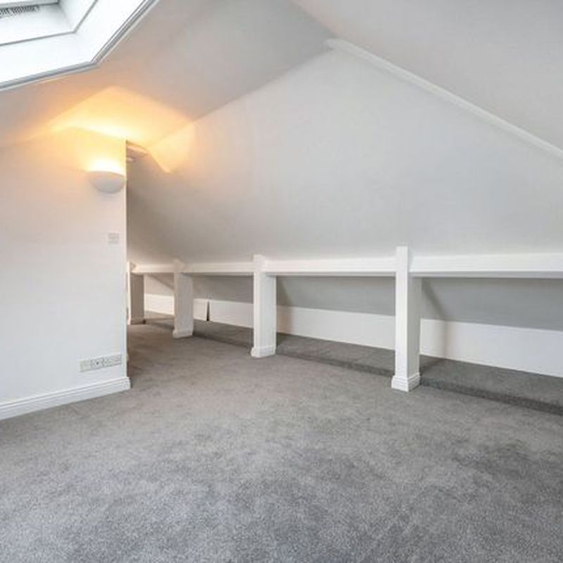 Detached house to rent in Grove End Road, St John's Wood NW8