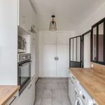Rent 2 bedroom apartment of 84 m² in Paris