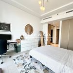 Rent 1 bedroom apartment of 86 m² in Dubai