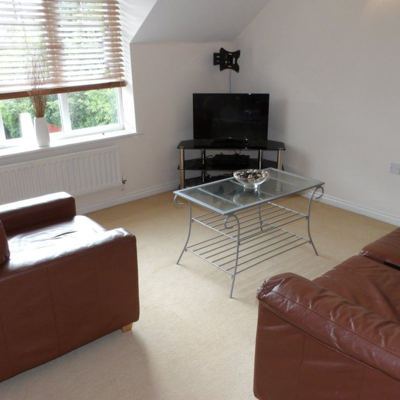 2 bedroom property to let in Thorpe Court, Solihull, B91 1SU - £995 pcm Ulverley Green