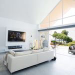 Rent 3 bedroom apartment of 263 m² in Marbella