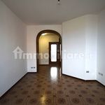 Affitto 3 camera appartamento di 107 m² in Peschiera Borromeo
