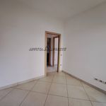 Affitto 4 camera appartamento di 100 m² in Forlì