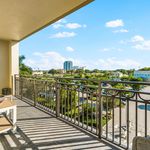 Rent 3 bedroom apartment of 1606 m² in West Palm Beach