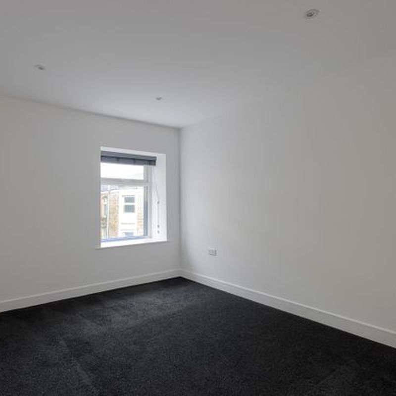 Flat to rent in Milltown Apartments 1A, Grimshaw Street, Burnley, Lancashire BB11 Burnley Lane