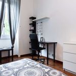 Rent a room of 115 m² in Milano