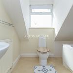 Rent 2 bedroom apartment of 68 m² in Bromley