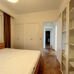 Huur 3 slaapkamer appartement van 186 m² in Ixelles