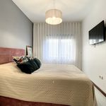 Rent 2 bedroom apartment of 100 m² in Nazaré