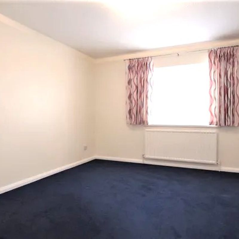 One Bedroom £1250pcm Edmonton