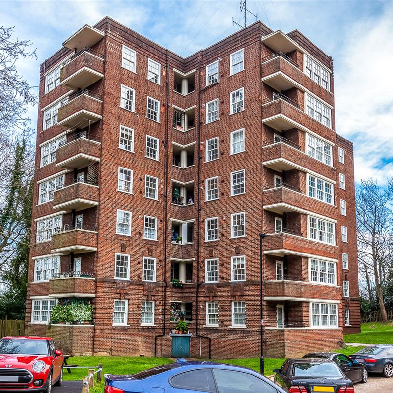 apartment for rent at Wavell House, Hillcrest, London, N6, England Highgate