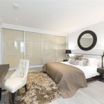 Rent 2 bedroom flat in Earls Court