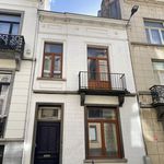 Rent 5 bedroom house of 195 m² in Brussel