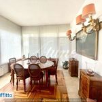 Affitto 6 camera appartamento di 250 m² in Rome