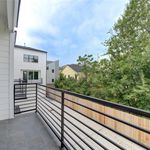 Rent 3 bedroom apartment of 197 m² in Houston