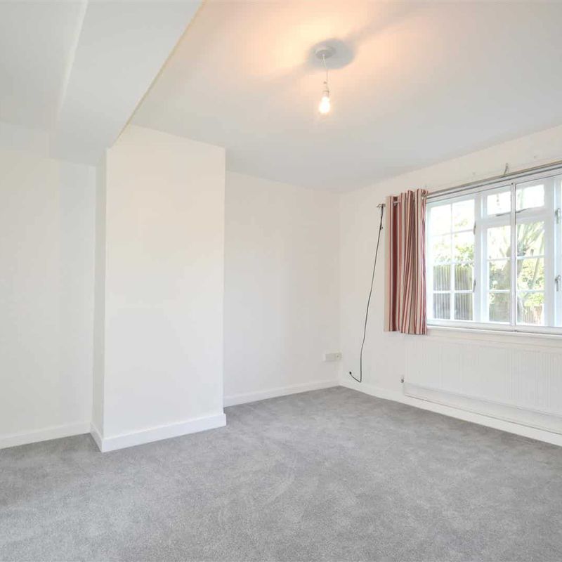 2 bed terraced house to rent in Howsman Road, Barnes, SW13 | James Anderson Castelnau