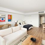 Rent 2 bedroom apartment of 106 m² in Long Beach
