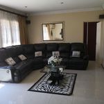 Rent 4 bedroom house in Umhlanga
