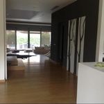 Rent 5 bedroom house of 600 m² in Vari