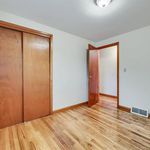 Rent 3 bedroom apartment of 1381 m² in Newburgh