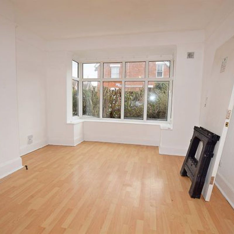 End terrace house to rent in 47 East Ham Road, Littlehampton, West Sussex BN17 Lyminster