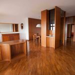 Affitto 5 camera appartamento di 150 m² in Moncalieri