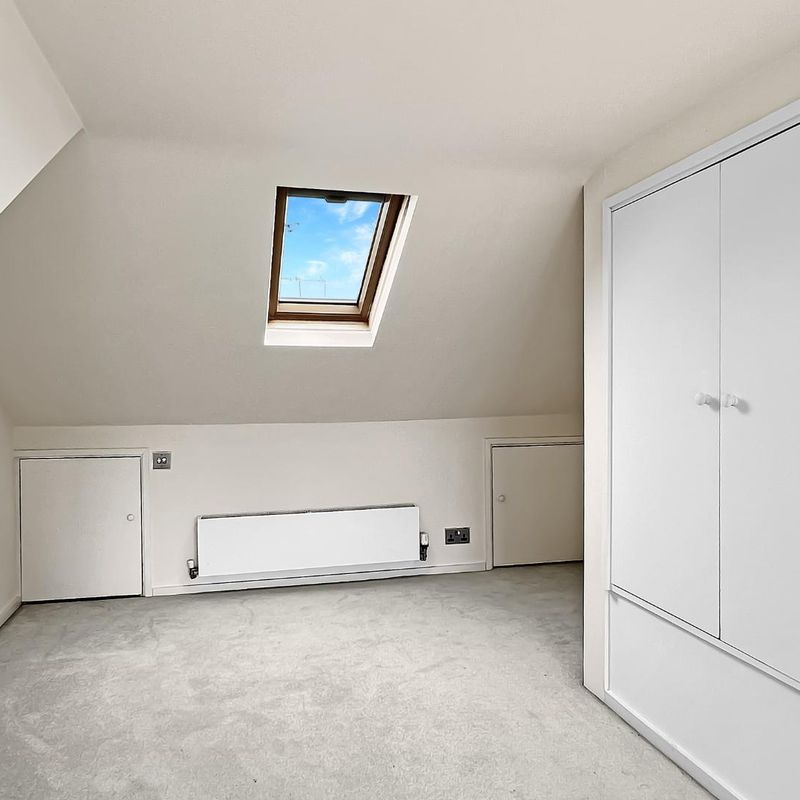 3 bedroom Terraced House To Rent Newnham