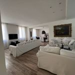 Affitto 5 camera appartamento di 220 m² in Modena