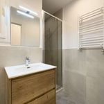 Rent 4 bedroom apartment of 129 m² in Barcelona