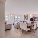 Rent 3 bedroom house of 245 m² in Marbella
