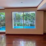 Rent 6 bedroom house of 500 m² in Khlong Tan Nuea