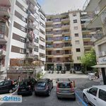 Affitto 3 camera appartamento di 90 m² in Napoli