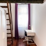 Rent a room of 140 m² in Budapest