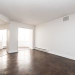 Rent 2 bedroom apartment of 90 m² in Toronto