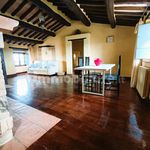 Affitto 3 camera appartamento di 83 m² in Marsciano
