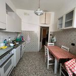 Affitto 2 camera appartamento di 80 m² in Genova